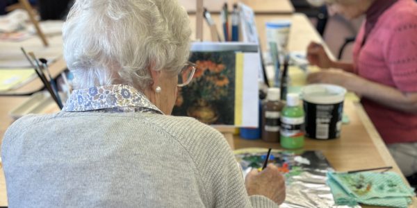 Scientists Reveal the Hobbies That Improve Older Adults’ Health